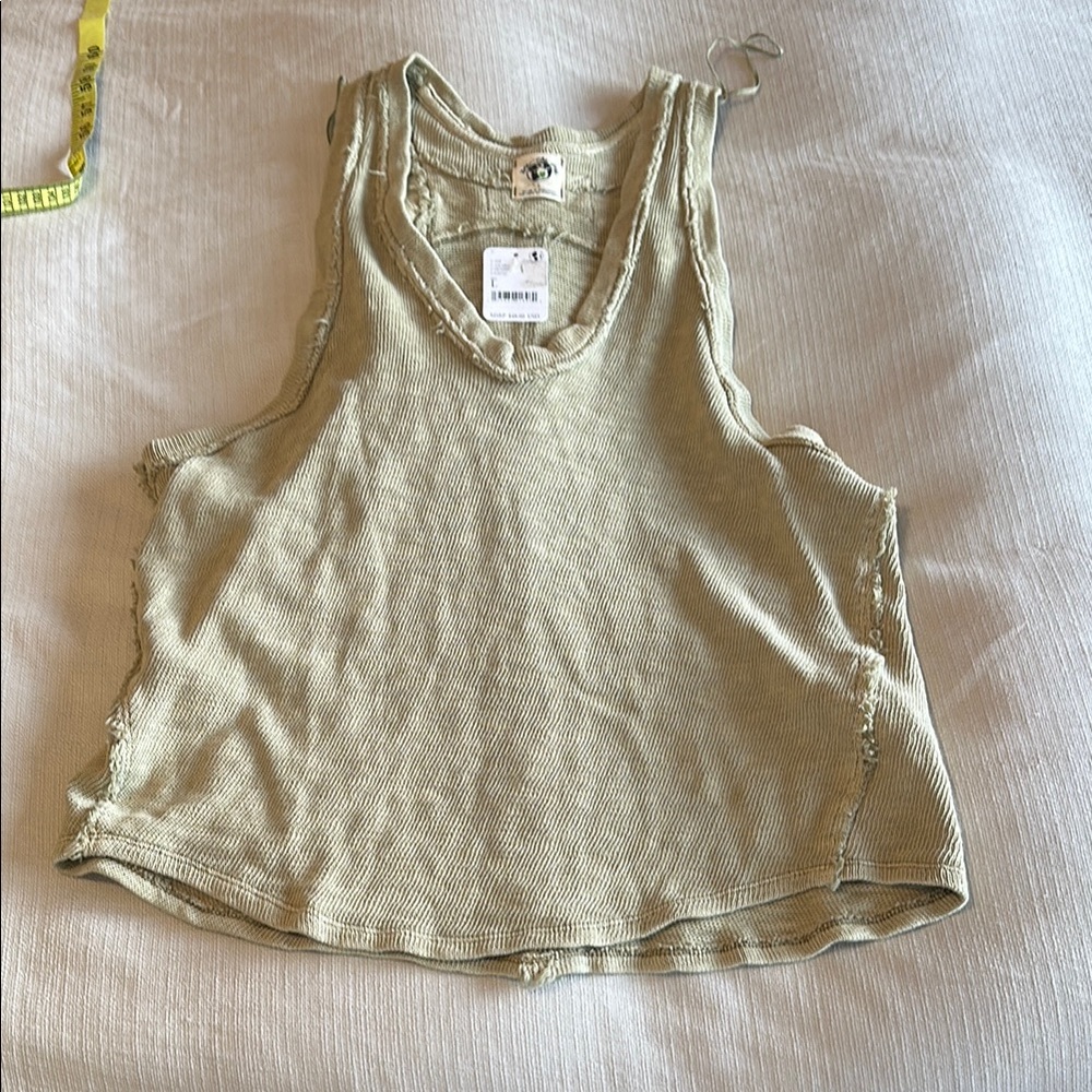 We The Free Green Sleeveless Slim n Simple  Crop Tank Top